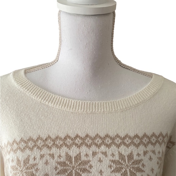 Talbots white and gold/ snowflake sweater, size petite large, cotton blend. NWOT - Picture 4 of 13